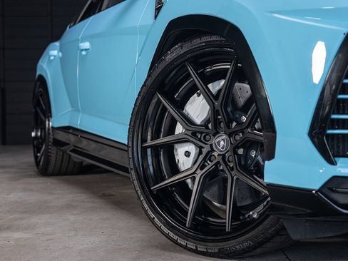 Used 2021 Lamborghini Urus AWD/4WD image 7