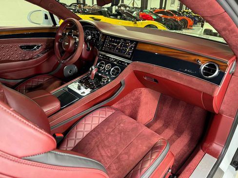 Used 2022 Bentley Continental GT Speed image 13