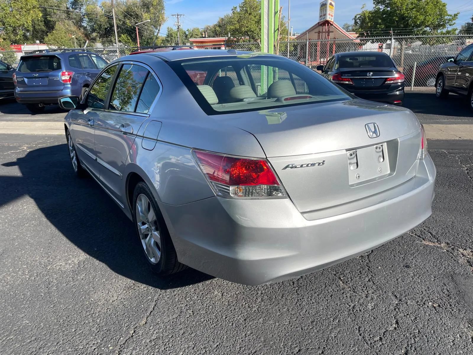 Used 2009 Honda Accord EX-L image 6