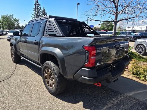 Used 2025 Toyota Tacoma 4x4 Double Cab Hybrid image 3
