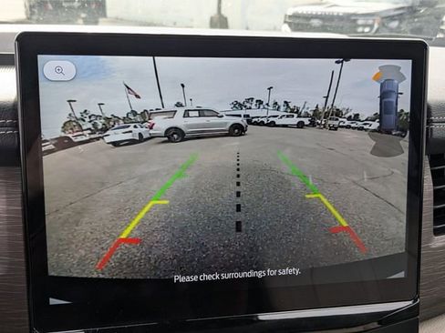 Used 2024 Ford Expedition Limited image 21