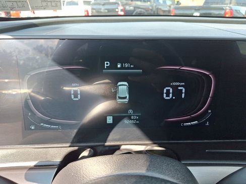 Used 2023 Kia Sportage EX image 22