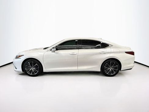 Used 2024 Lexus ES 350 w/ Premium Package FWD image 4