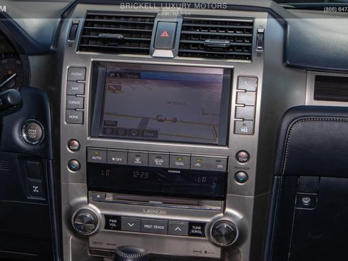 Used 2017 Lexus GX 460 w/ Navigation Package image 24