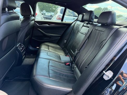 Used 2019 BMW 530i w/ Convenience Package RWD image 10