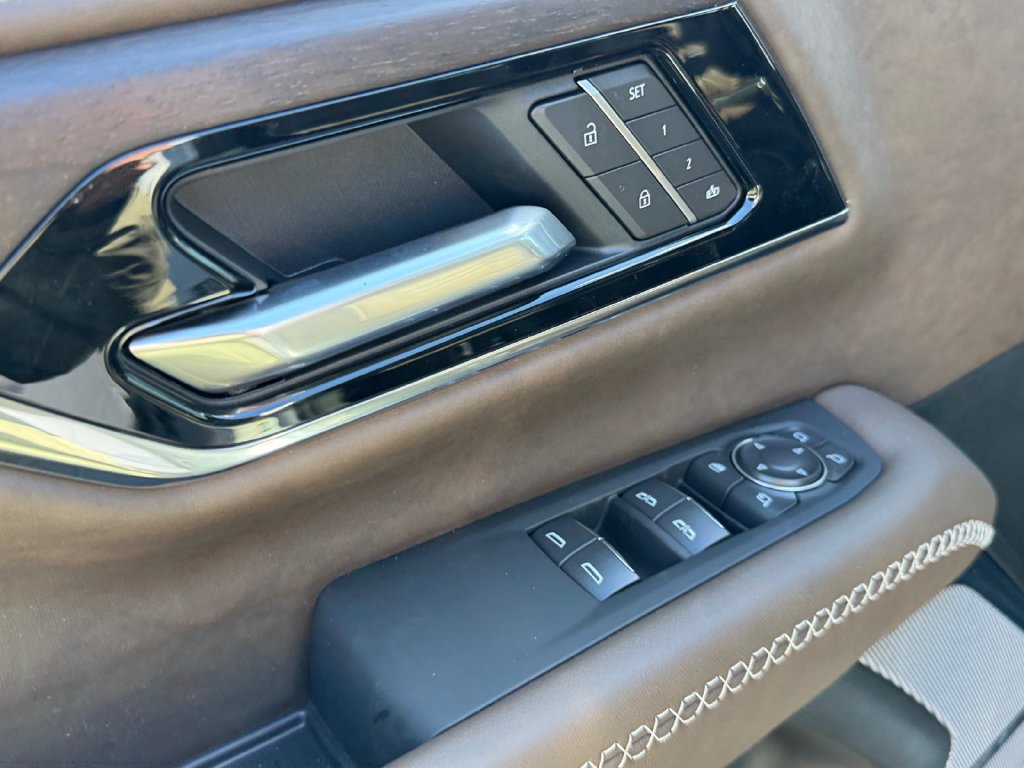 New 2026 GMC Yukon XL Denali Ultimate AWD/4WD image 13