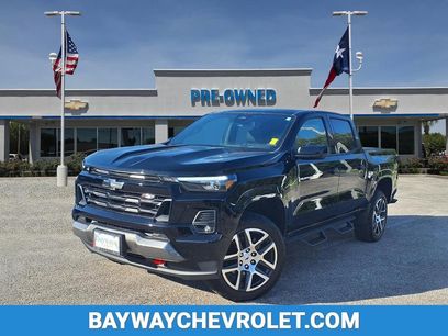 Used 2024 Chevrolet Colorado Z71 w/ Z71 Convenience Package 2