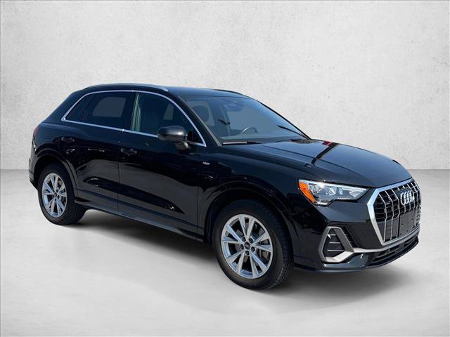 Used 2022 Audi Q3 2.0T Premium AWD/4WD image 3