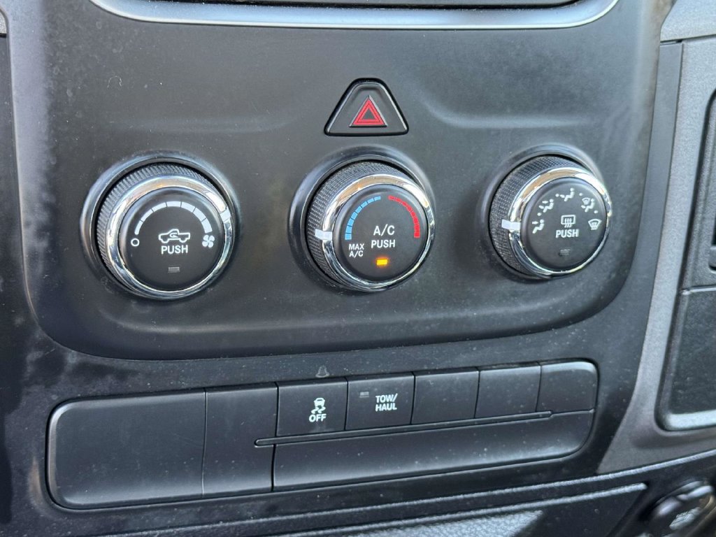 Used 2015 RAM 1500 Tradesman w/ Power & Remote Entry Group AWD/4WD image 4
