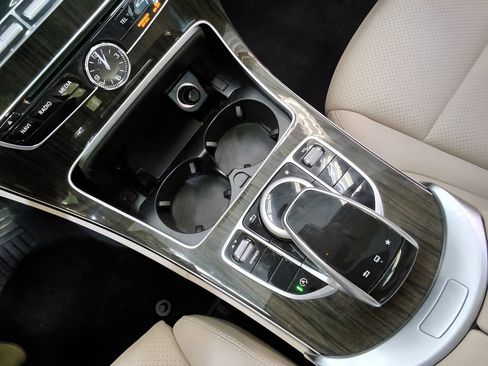 Used 2016 Mercedes-Benz C 300 4MATIC Sedan image 23