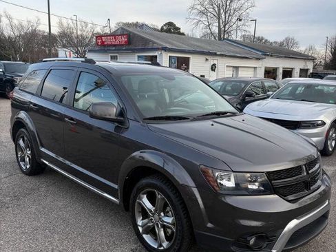 Used 2016 Dodge Journey Crossroad w/ Popular Equipment Group image 4