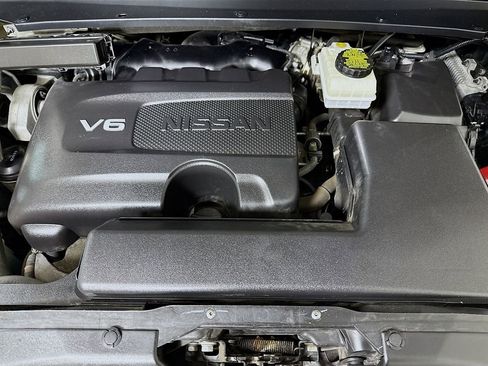 Used 2019 Nissan Pathfinder Platinum image 38