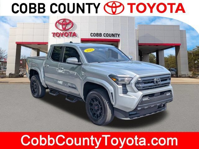 Used 2025 Toyota Tacoma SR5 AWD/4WD image 1
