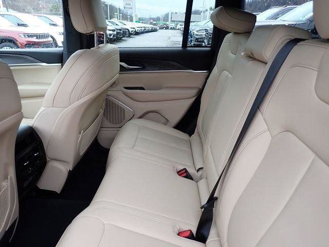 Certified 2023 Jeep Grand Cherokee Limited AWD/4WD image 14
