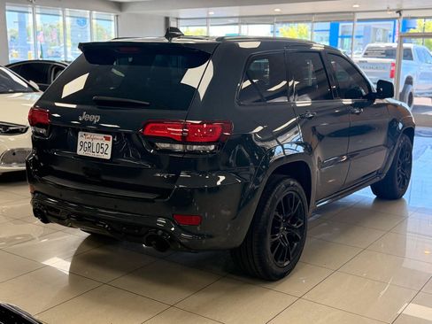 Used 2017 Jeep Grand Cherokee SRT AWD/4WD image 3