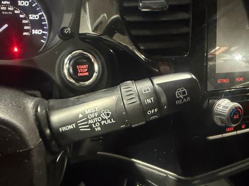 Used 2020 Mitsubishi Outlander SE image 14