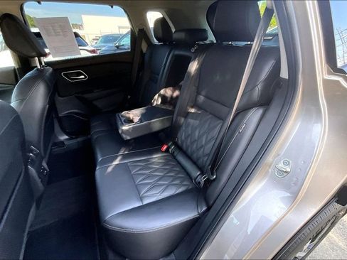 Used 2022 Nissan Rogue Platinum w/ Head-Up Display Package image 37