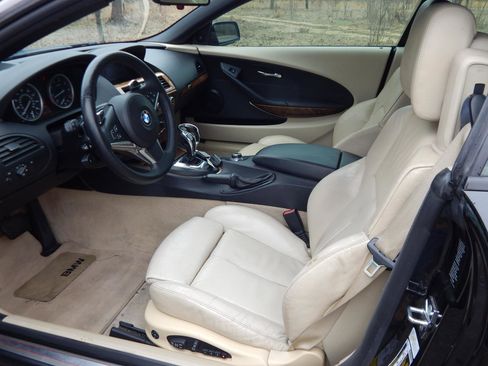 Used 2009 BMW 650i Convertible image 11