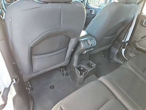 Used 2022 Jeep Wrangler Unlimited Sport S image 17