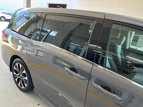 Used 2025 Honda Odyssey Elite image 10