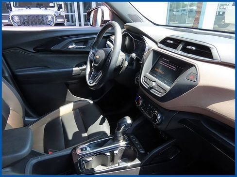 Used 2022 Chevrolet TrailBlazer ACTIV AWD/4WD image 8
