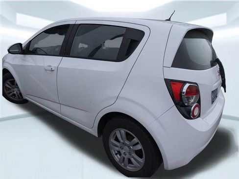 Used 2012 Chevrolet Sonic LS image 8