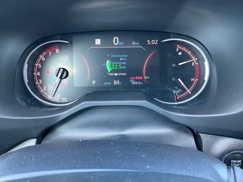 Used 2025 Toyota RAV4 XLE AWD/4WD image 17
