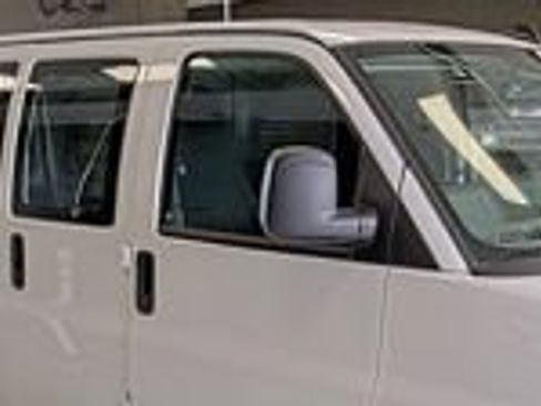 Used 2024 GMC Savana 2500 w/ Driver Convenience Package image 16