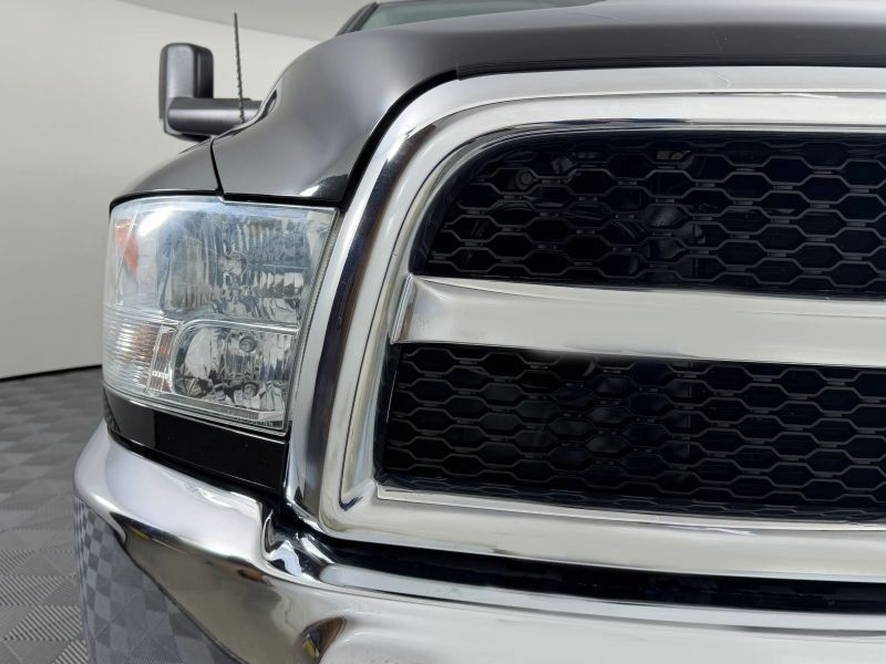 Used 2018 RAM 3500 Tradesman w/ Chrome Appearance Group AWD/4WD image 54