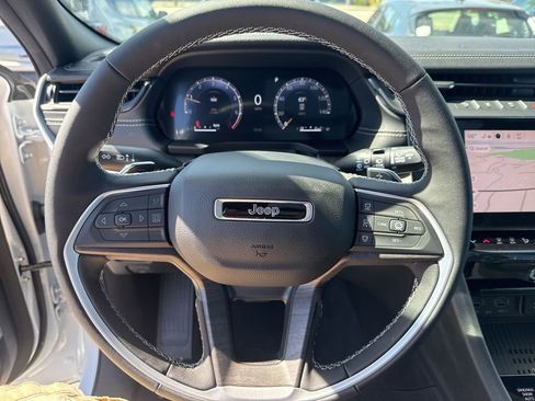 New 2026 Jeep Grand Cherokee Limited AWD/4WD image 10