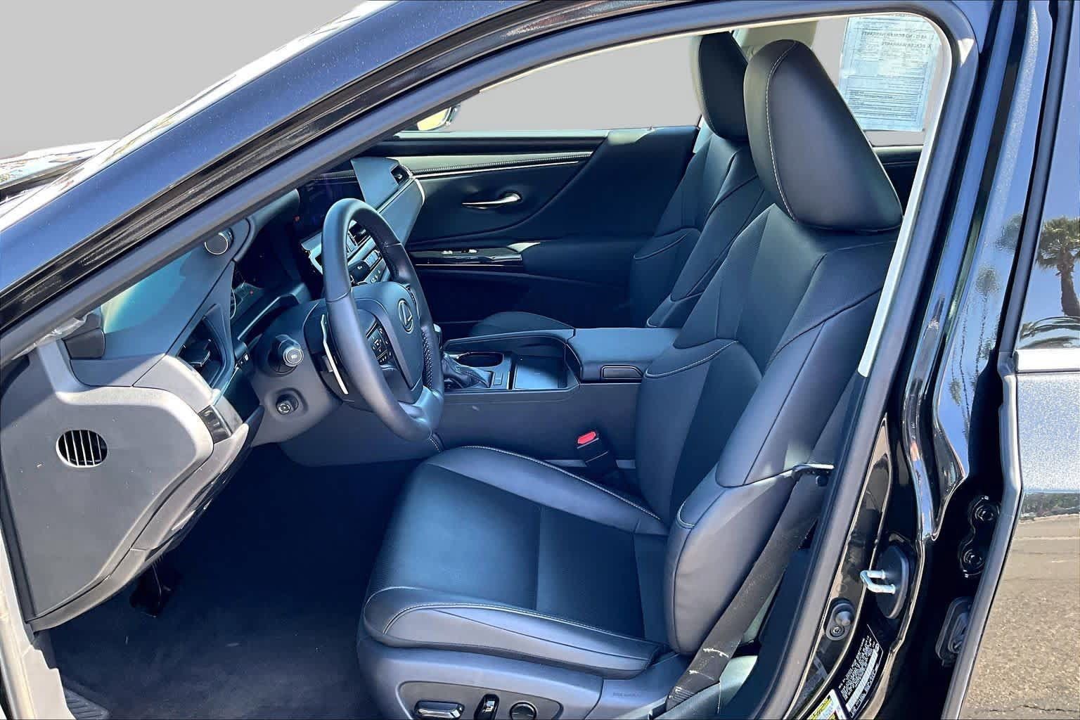 Certified 2024 Lexus ES 350 w/ Premium Package FWD image 7