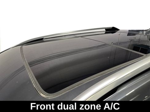 Used 2012 Cadillac SRX Luxury image 12