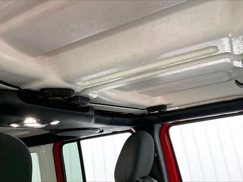 Used 2023 Jeep Wrangler Unlimited Sport AWD/4WD image 22