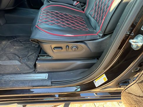 Used 2019 Chevrolet Silverado 1500 LT Trail Boss w/ Convenience Package image 17