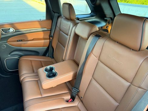 Used 2016 Jeep Grand Cherokee Summit w/ Platinum Series Group AWD/4WD image 42