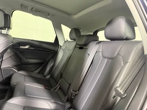 Used 2019 Audi Q5 2.0T Premium Plus w/ Premium Plus Package AWD/4WD image 21