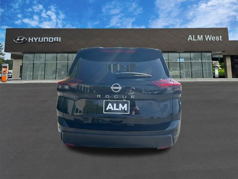 Used 2025 Nissan Rogue SV image 6