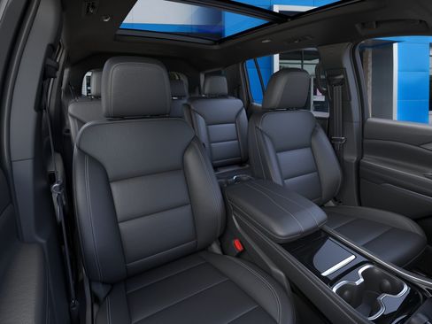 New 2026 Chevrolet Traverse LT w/ Sun and Wheel Package AWD/4WD image 40