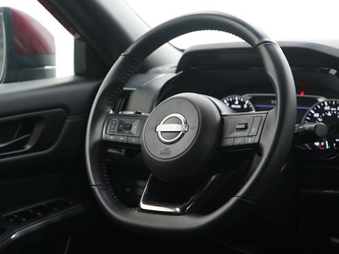 Used 2024 Nissan Pathfinder Rock Creek image 14