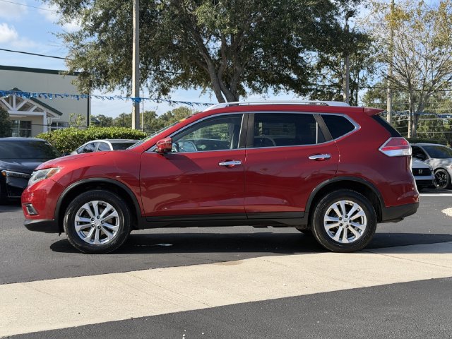 Used 2016 Nissan Rogue SV w/ SV Premium Package AWD/4WD image 7