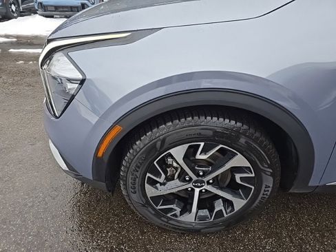 Certified 2023 Kia Sportage EX image 9