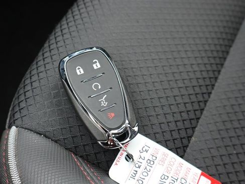 Used 2023 Chevrolet TrailBlazer RS w/ Sun and Liftgate Package image 35