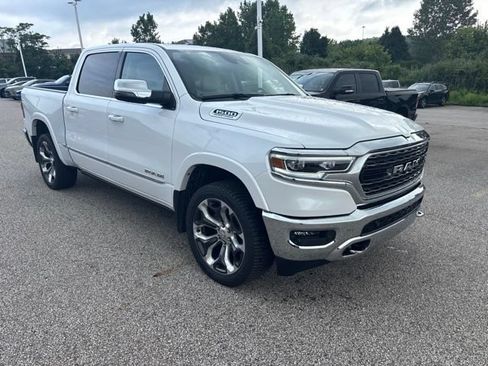 Used 2024 RAM 1500 Limited AWD/4WD image 2