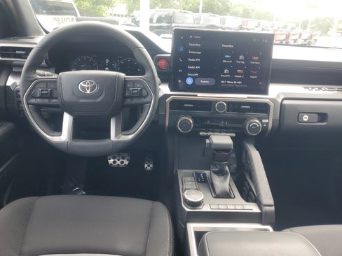 Used 2025 Toyota Tacoma TRD Sport RWD image 13