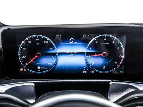 Used 2022 Mercedes-Benz GLB 250 GLB 250 SUV image 19