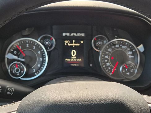 Used 2025 RAM 1500 Big Horn RWD image 15