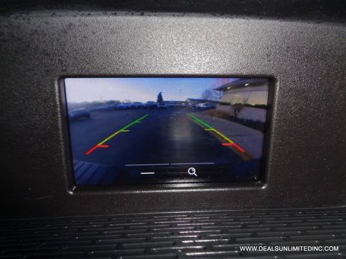 Used 2019 Ford Transit 250 130 Low Roof RWD image 12
