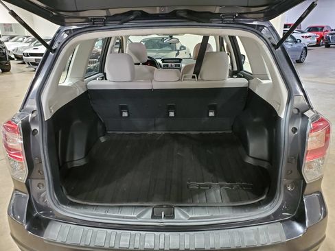 Used 2017 Subaru Forester 2.5i w/ Alloy Wheel Package AWD/4WD image 36
