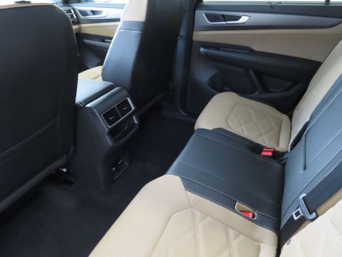 New 2025 Volkswagen Atlas Cross Sport SE image 22