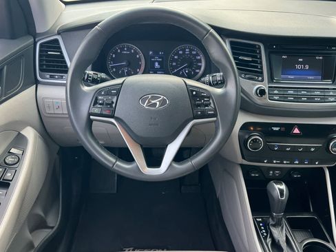Used 2017 Hyundai Tucson Sport FWD image 16